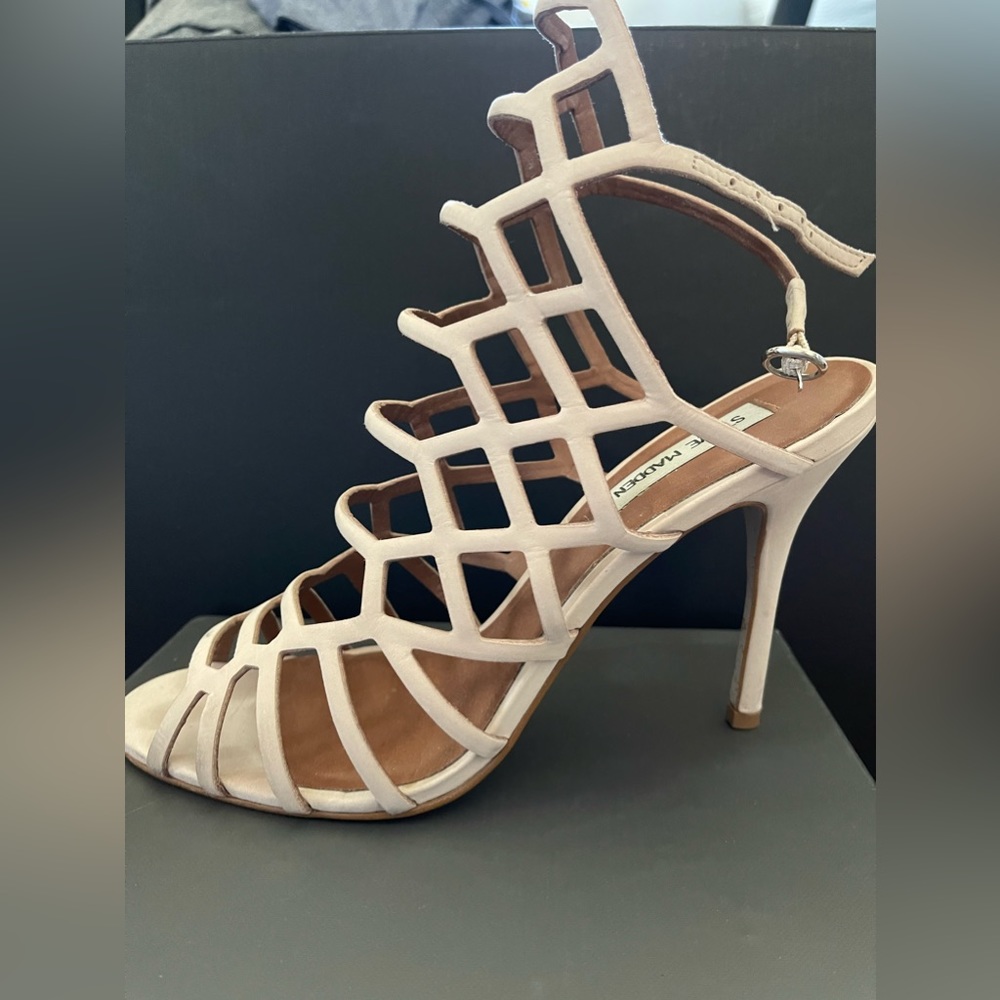 Steve Madden Slithur Heel in Blush